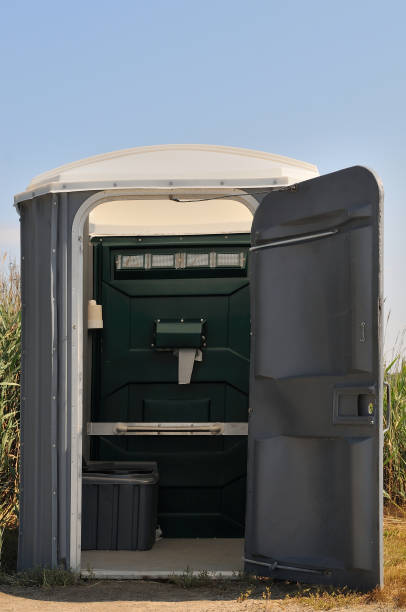 Best Portable restroom trailer rental  in Tempe, AZ